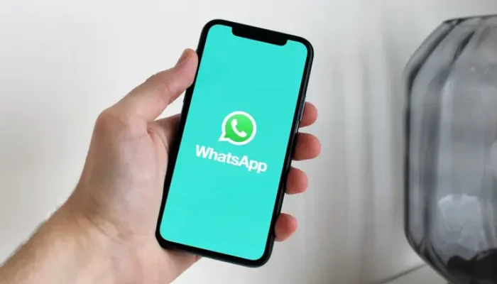 Cara Membuat dan Edit Gambar AI di WhatsApp dengan ChatGPT
