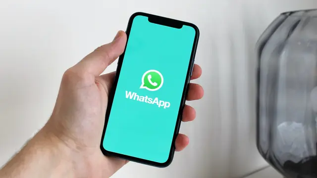 Cara Membuat dan Edit Gambar AI di WhatsApp dengan ChatGPT