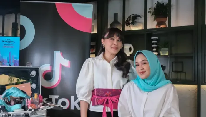 Influencer Sissy Sidiyanti Tampil di TikTok Beauty Fest 2025, Kupas Tren Makeup “Habis Mandi”