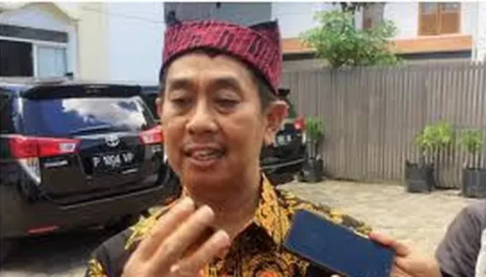 Kadispendik Banyuwangi Tegaskan Seragam dan Buku Pendamping Tak Wajib Dibeli di Sekolah