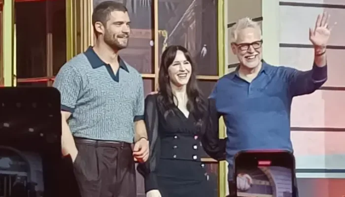 Rachel Brosnahan Perankan Lois Lane di Film Superman, Sepatu Jadi Simbol Karakter