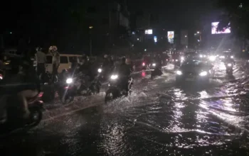 Tol Jakarta–Tangerang Terendam Banjir Akibat Luapan Kali Sabi, Lalu Lintas Tersendat