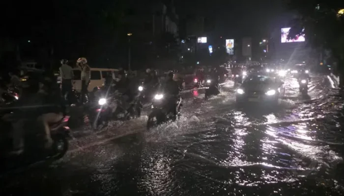 Tol Jakarta–Tangerang Terendam Banjir Akibat Luapan Kali Sabi, Lalu Lintas Tersendat