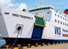 Kapal feri Virgo Transport 8 milik PT Virgo Karya Shipping bersandar di dermaga sebelum kecelakaan di Laut Jawa.
